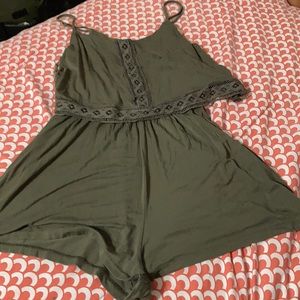 Green romper! Super soft & super comfortable.